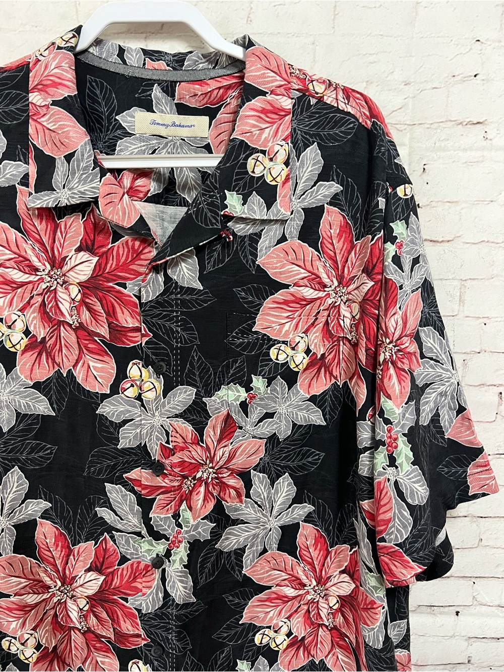 Tommy Bahama Silk Hawaiian Shirt Christmas Mistletoe Poinsettias Bells Men 2XT